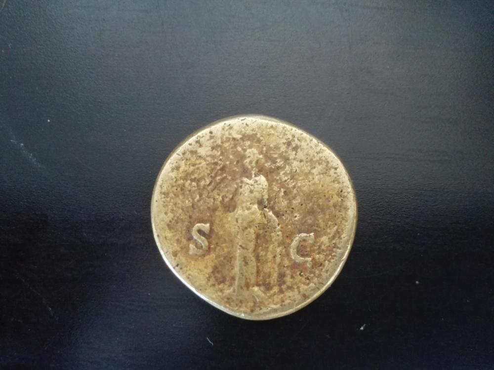 piece romaine 1.jpg