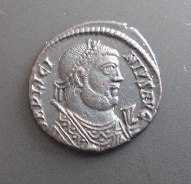 Licinius I avers nummus.png