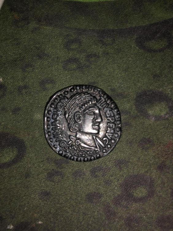 Comment Nettoyer Une Pièce De Monnaie Trouvée Dans La Terre Trouvé dans le jardin ! - Identifications de monnaies - Forums