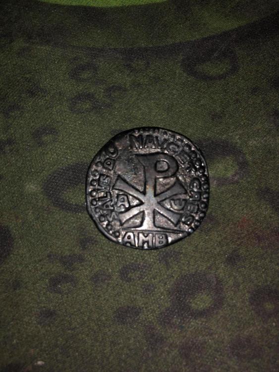Comment Nettoyer Une Pièce De Monnaie Trouvée Dans La Terre Trouvé dans le jardin ! - Identifications de monnaies - Forums