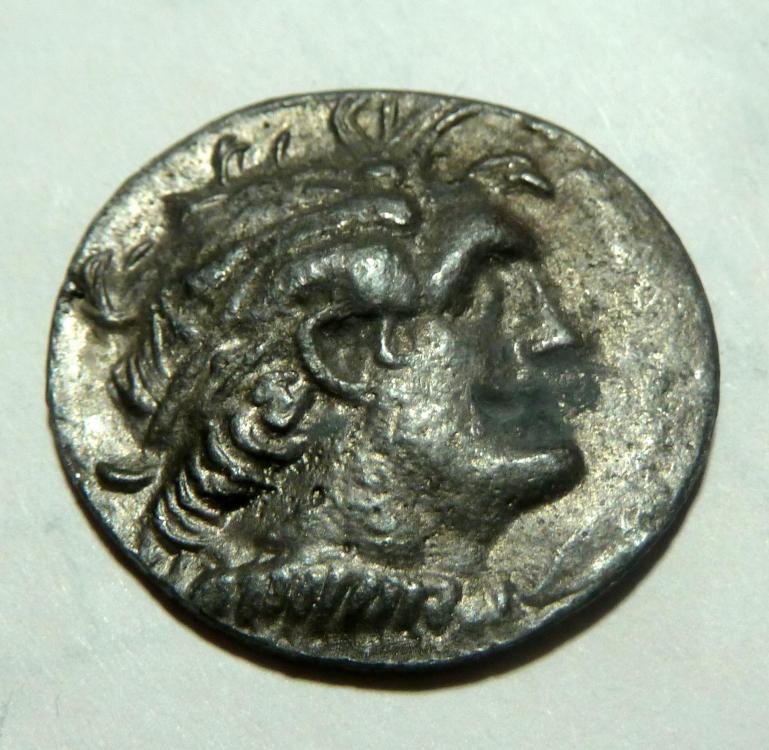 b01 Monnaie 2.5cm 7g.jpg