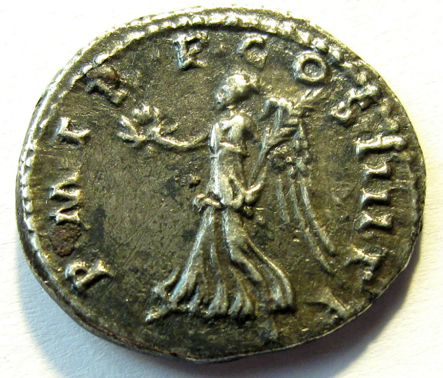 Denier TRAJAN Argent 106 revers Victoire 02.png